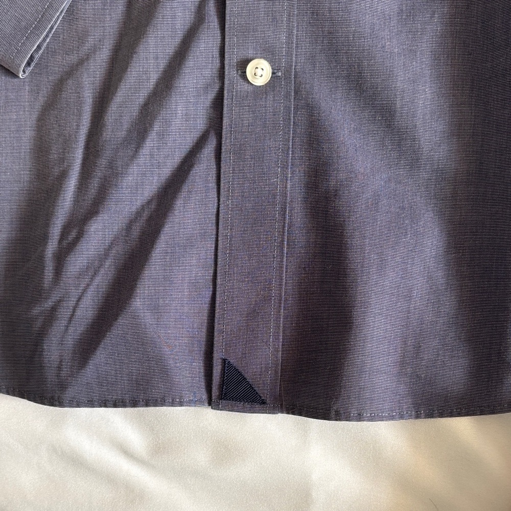 UNTUCKit Men's Dark Blue Dress Shirt - Picture 3 of 5